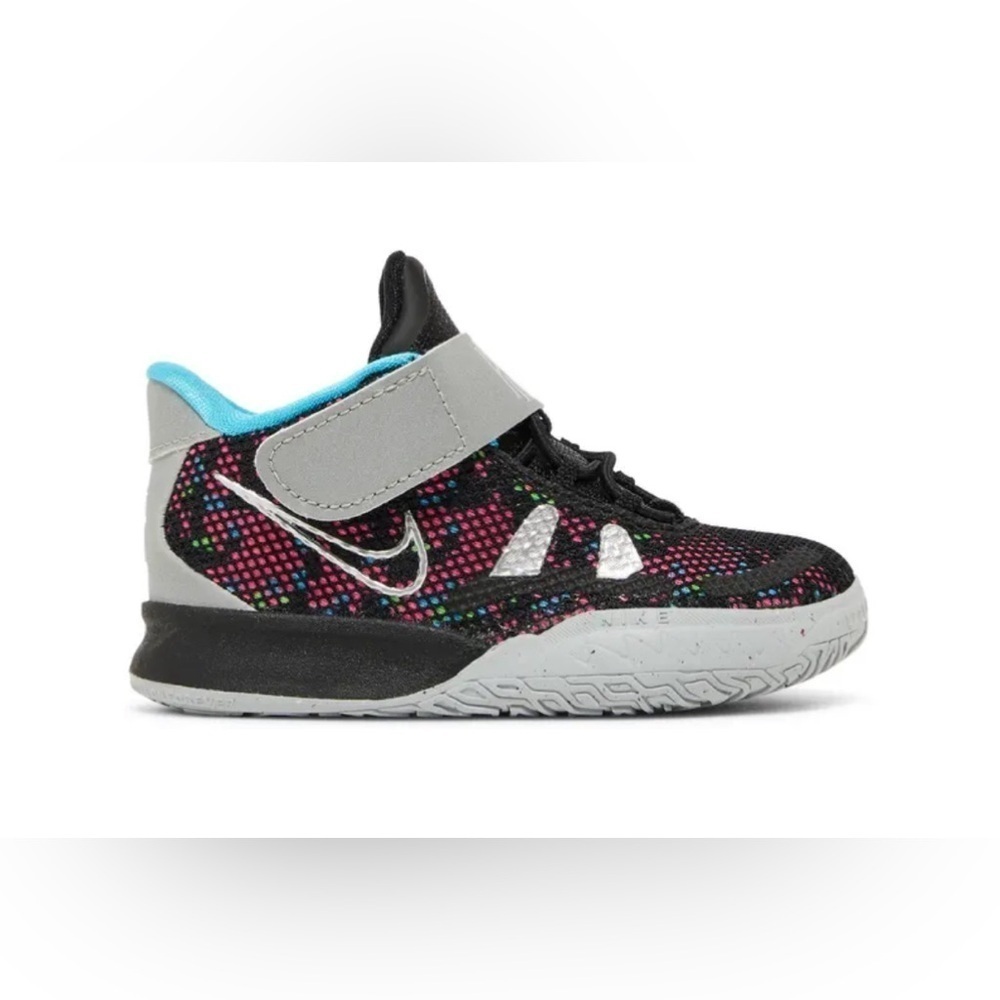 Kids Kyrie 7 TD 'Pixel Camo'